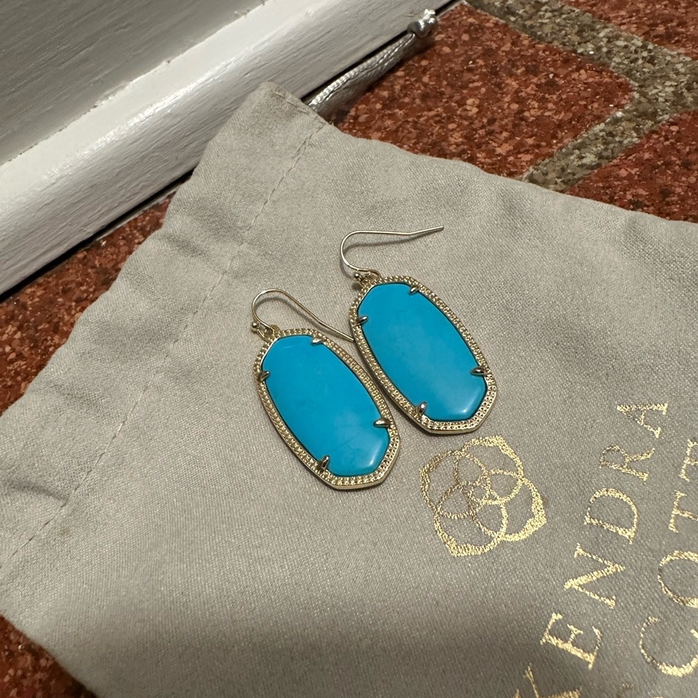 Kendra Scott turquoise and gold drop earrings